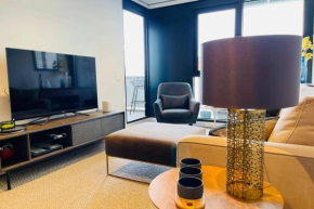 Luxury 1BR + Study near MCG, Tennis Centre & City